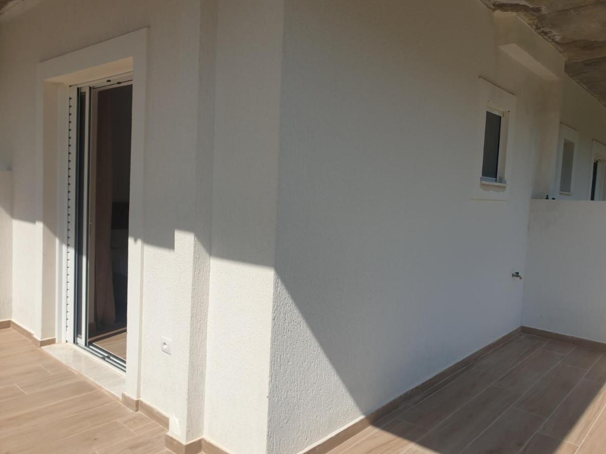 Rooms By George Dhërmi Kültér fotó